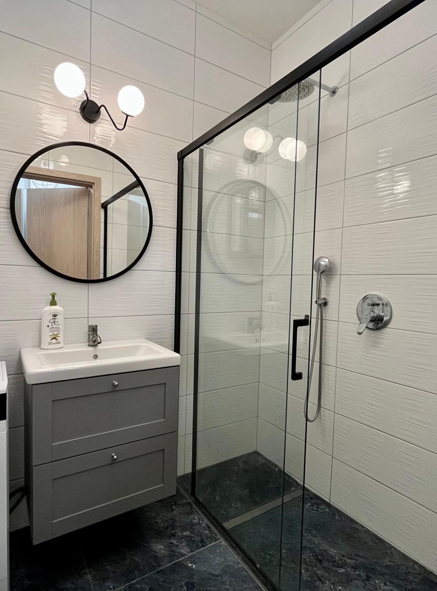 Feelhome Apartment With Kitchen Krasków Εξωτερικό φωτογραφία