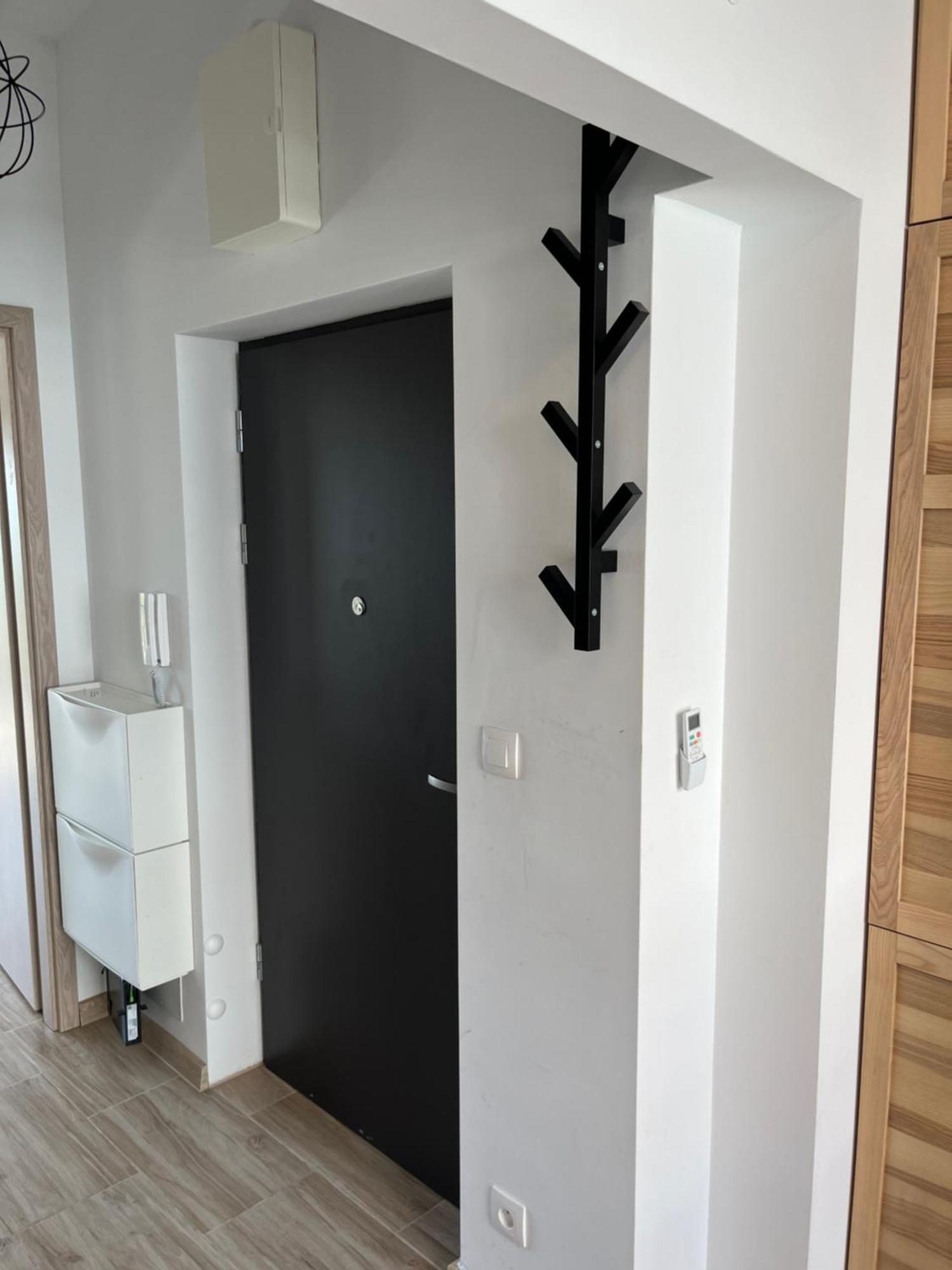 Feelhome Apartment With Kitchen Krasków Εξωτερικό φωτογραφία